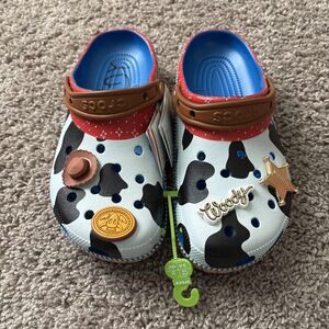NEW Crocs x Toy Story Sheriff Woody Classic Clog Men Size 7 Women Size 9